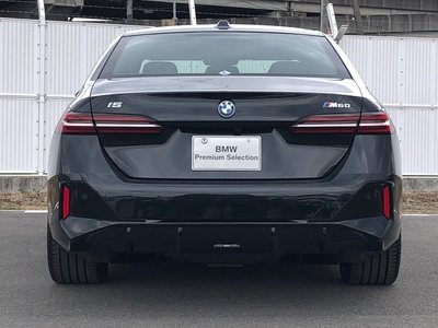 BMW I5 - 8