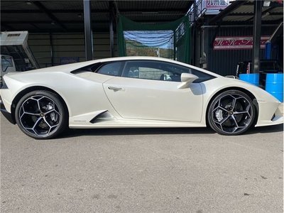LAMBORGHINI HURACAN - 2