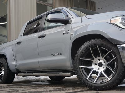 TOYOTA TUNDRA - 7