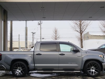 TOYOTA TUNDRA - 8