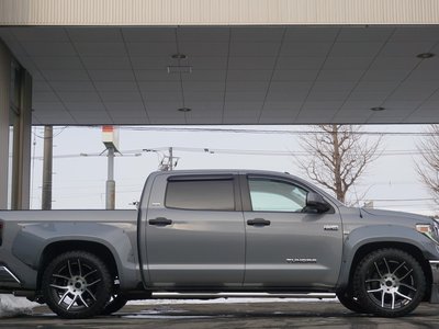 TOYOTA TUNDRA - 9