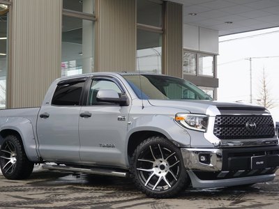 TOYOTA TUNDRA - 1