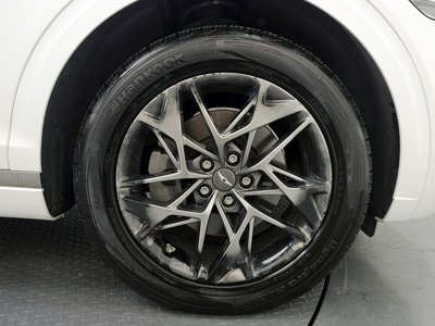 صورة 6 لـ 2021 Genesis GV70