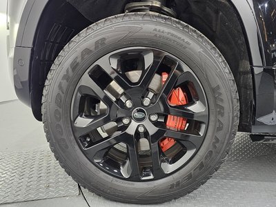 LAND ROVER DEFENDER - 6