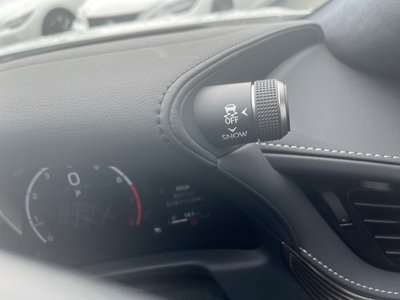 صورة مصغرة 24 لـ 2023 Lexus LS