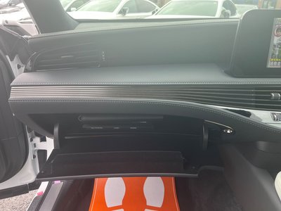صورة مصغرة 69 لـ 2023 Lexus LS