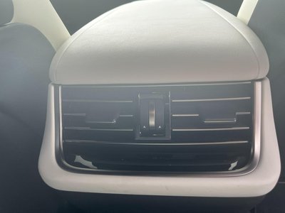 صورة مصغرة 47 لـ 2023 Lexus LS