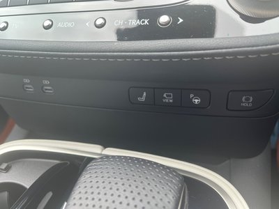 صورة مصغرة 17 لـ 2023 Lexus LS
