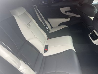 صورة مصغرة 43 لـ 2023 Lexus LS