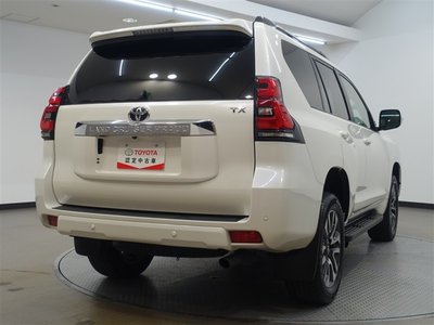 TOYOTA LAND CRUISER PRADO - 8
