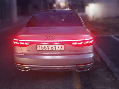 AUDI A8 - 4