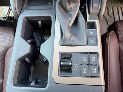 2024 Toyota LAND CRUISER 250 — миниатюра 11