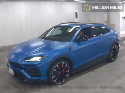 LAMBORGHINI URUS - 4