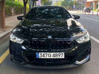 BMW 8 SERIES