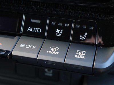 TOYOTA LAND CRUISER 250 - 8