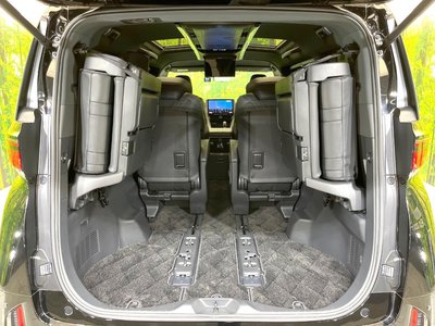 صورة مصغرة 11 لـ 2024 Toyota VELLFIRE