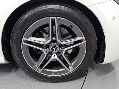 MERCEDES-BENZ E-CLASS - 6