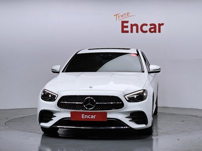 MERCEDES-BENZ E-CLASS - 2