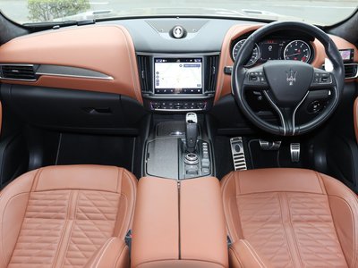 MASERATI LEVANTE - 3