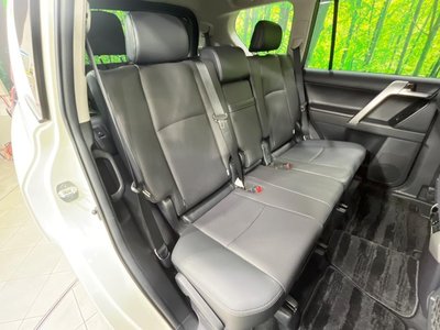 TOYOTA LAND CRUISER PRADO - 9