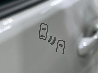 TOYOTA LAND CRUISER PRADO - 7