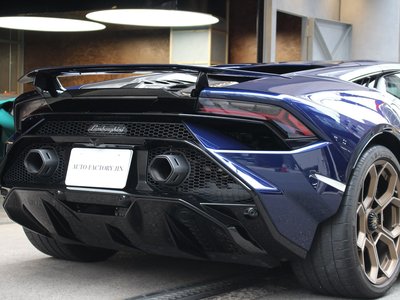 LAMBORGHINI HURACAN - 8