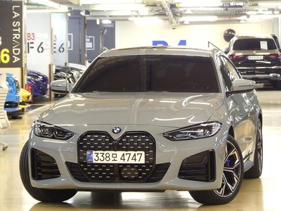 2024 BMW 4 SERIES photo 2