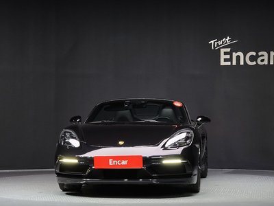 PORSCHE 718 BOXSTER - 2