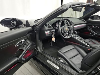 PORSCHE 718 BOXSTER - 10