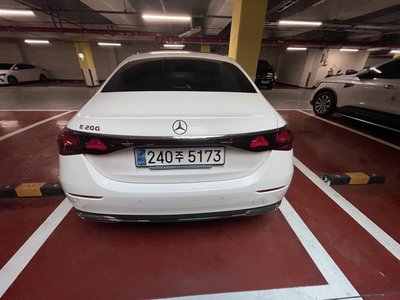 MERCEDES-BENZ E-CLASS - 3