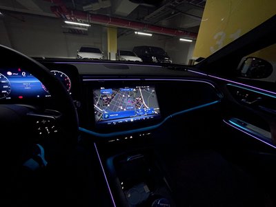 MERCEDES-BENZ E-CLASS - 5