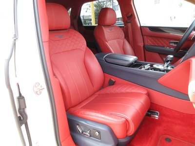 صورة مصغرة 102 لـ 2017 Bentley BENTAYGA