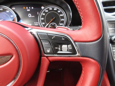 صورة مصغرة 89 لـ 2017 Bentley BENTAYGA