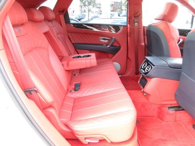 صورة مصغرة 110 لـ 2017 Bentley BENTAYGA