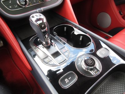 صورة مصغرة 98 لـ 2017 Bentley BENTAYGA