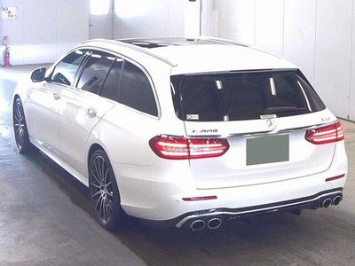 MERCEDES-BENZ E-CLASS - 2