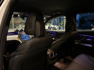 صورة مصغرة 34 لـ 2023 Mercedes-BENZ GLC