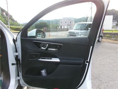 2025 Mercedes-BENZ GLC — миниатюра 23