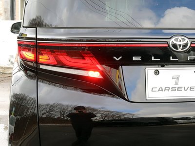 TOYOTA VELLFIRE - 10