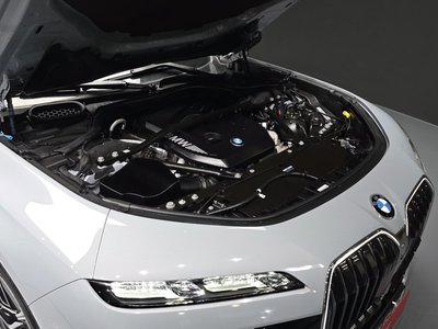 BMW 7 SERIES - 7