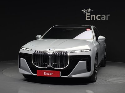 BMW 7 SERIES - 2