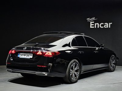 MERCEDES-BENZ E-CLASS - 4