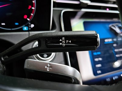 MERCEDES-BENZ E-CLASS - 9