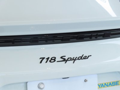 2020 Porsche 718 SPYDER photo 10