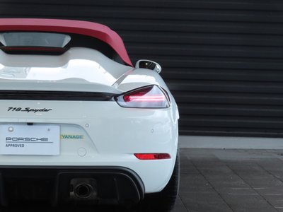 2020 Porsche 718 SPYDER photo 9