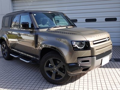 LAND ROVER DEFENDER - 1