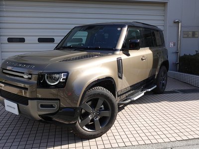 LAND ROVER DEFENDER - 9