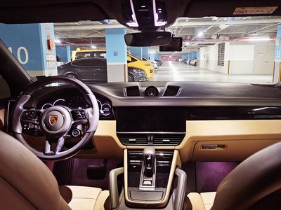 PORSCHE CAYENNE - 10