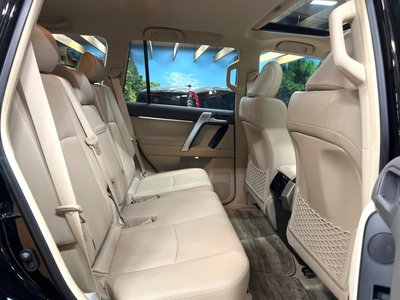 TOYOTA LAND CRUISER PRADO - 9