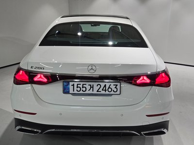 MERCEDES-BENZ E-CLASS - 4